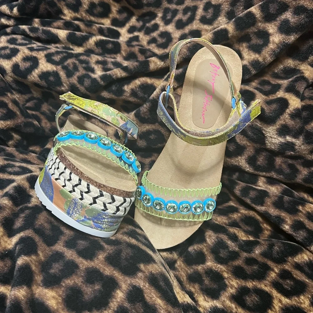 Wedges - Picture 3 of 7